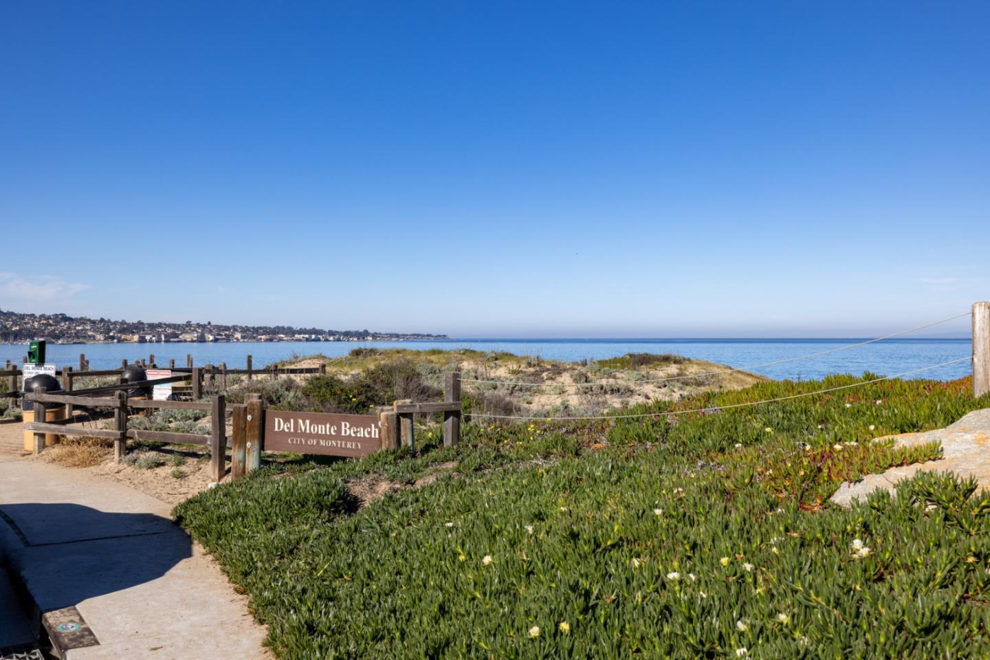 Detail Gallery Image 33 of 33 For 125 Surf Way #343,  Monterey,  CA 93940 - 1 Beds | 1 Baths