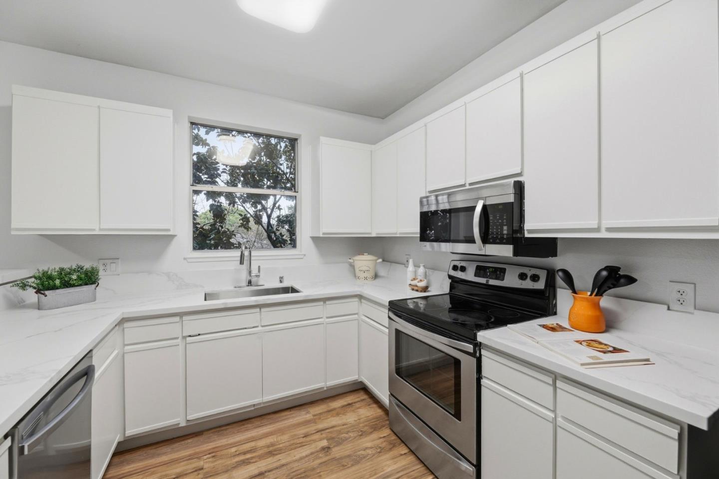 Detail Gallery Image 11 of 33 For 951 S 12th St #220,  San Jose,  CA 95112 - 2 Beds | 2 Baths
