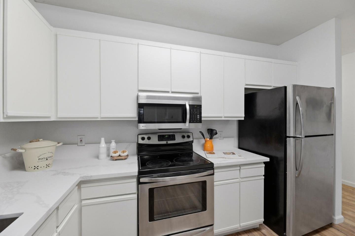 Detail Gallery Image 12 of 33 For 951 S 12th St #220,  San Jose,  CA 95112 - 2 Beds | 2 Baths