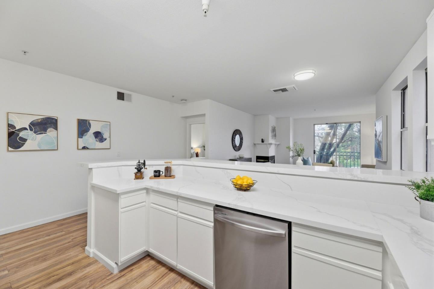 Detail Gallery Image 13 of 33 For 951 S 12th St #220,  San Jose,  CA 95112 - 2 Beds | 2 Baths