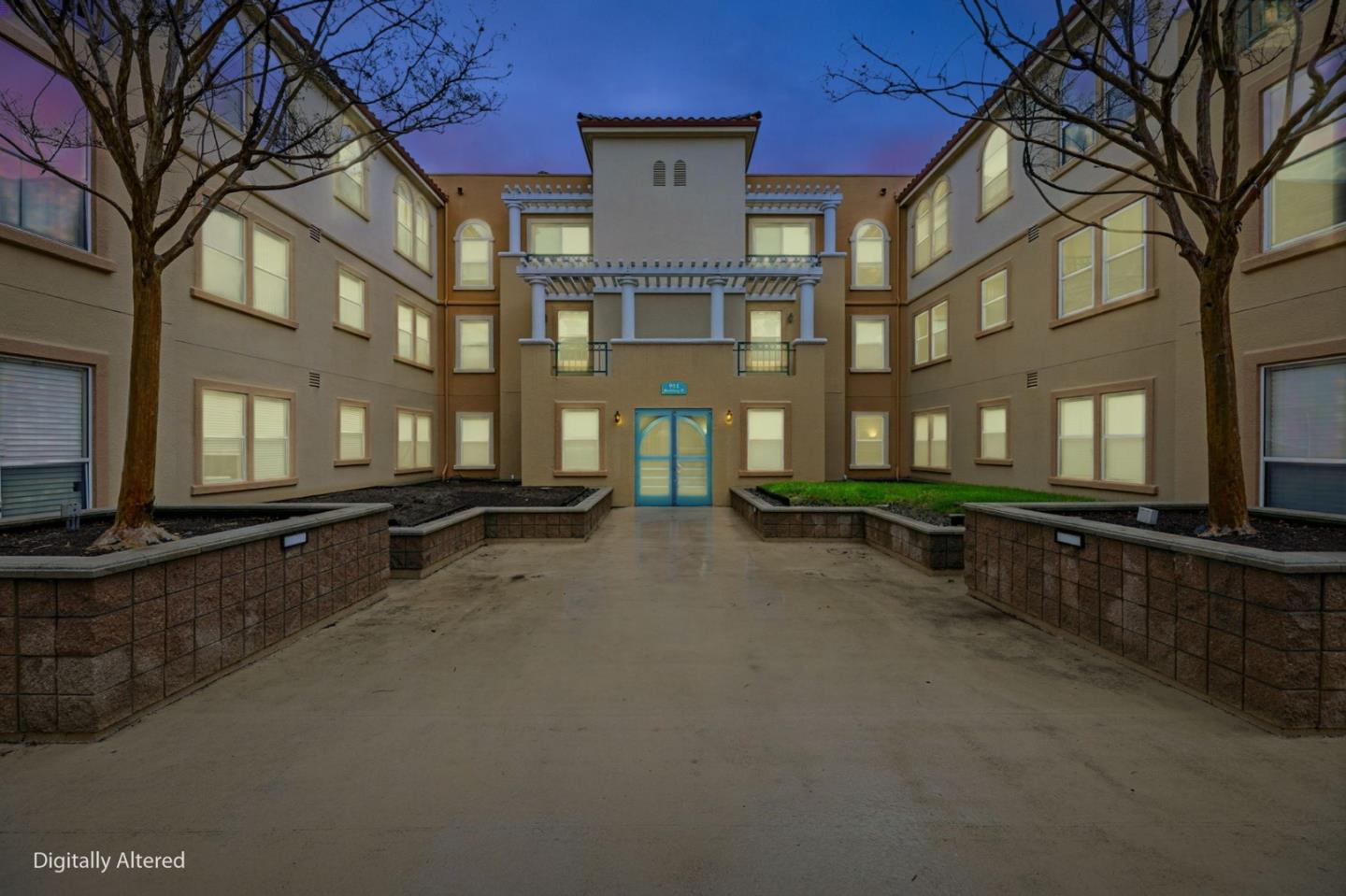 Detail Gallery Image 2 of 33 For 951 S 12th St #220,  San Jose,  CA 95112 - 2 Beds | 2 Baths