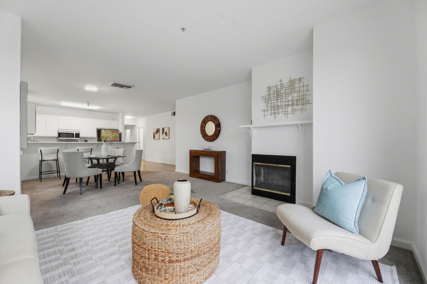 Detail Gallery Image 9 of 33 For 951 S 12th St #220,  San Jose,  CA 95112 - 2 Beds | 2 Baths