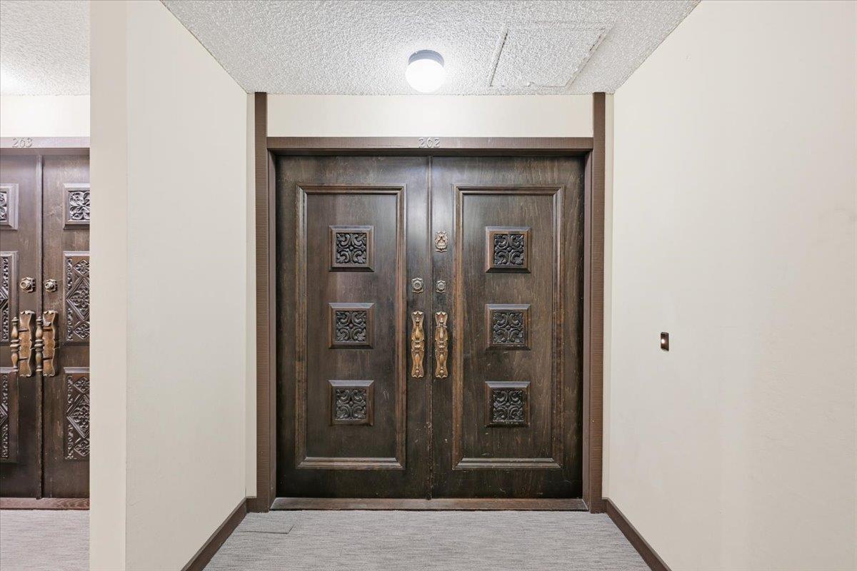 Detail Gallery Image 10 of 40 For 555 Palm Ave #202,  Millbrae,  CA 94030 - 2 Beds | 2 Baths