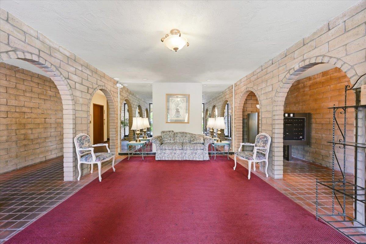 Detail Gallery Image 5 of 40 For 555 Palm Ave #202,  Millbrae,  CA 94030 - 2 Beds | 2 Baths