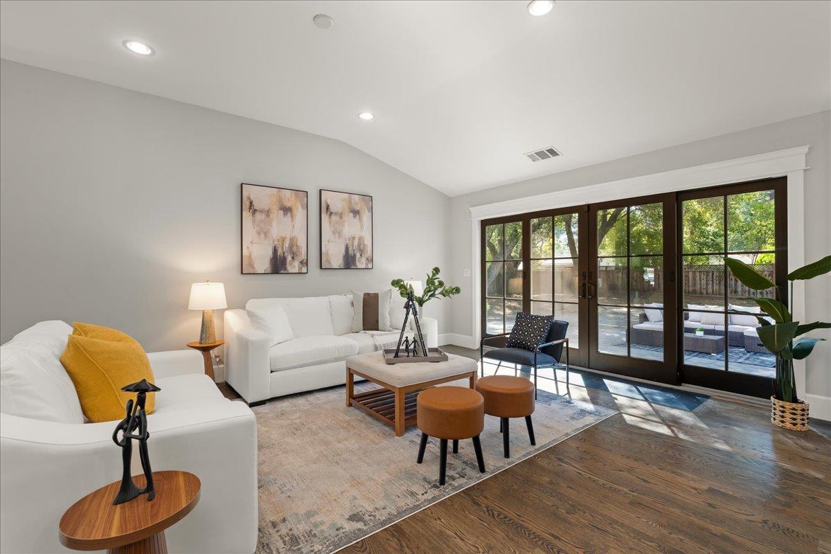 Detail Gallery Image 13 of 46 For 21 Euclid Ave, Los Gatos,  CA 95030 - 4 Beds | 2/1 Baths