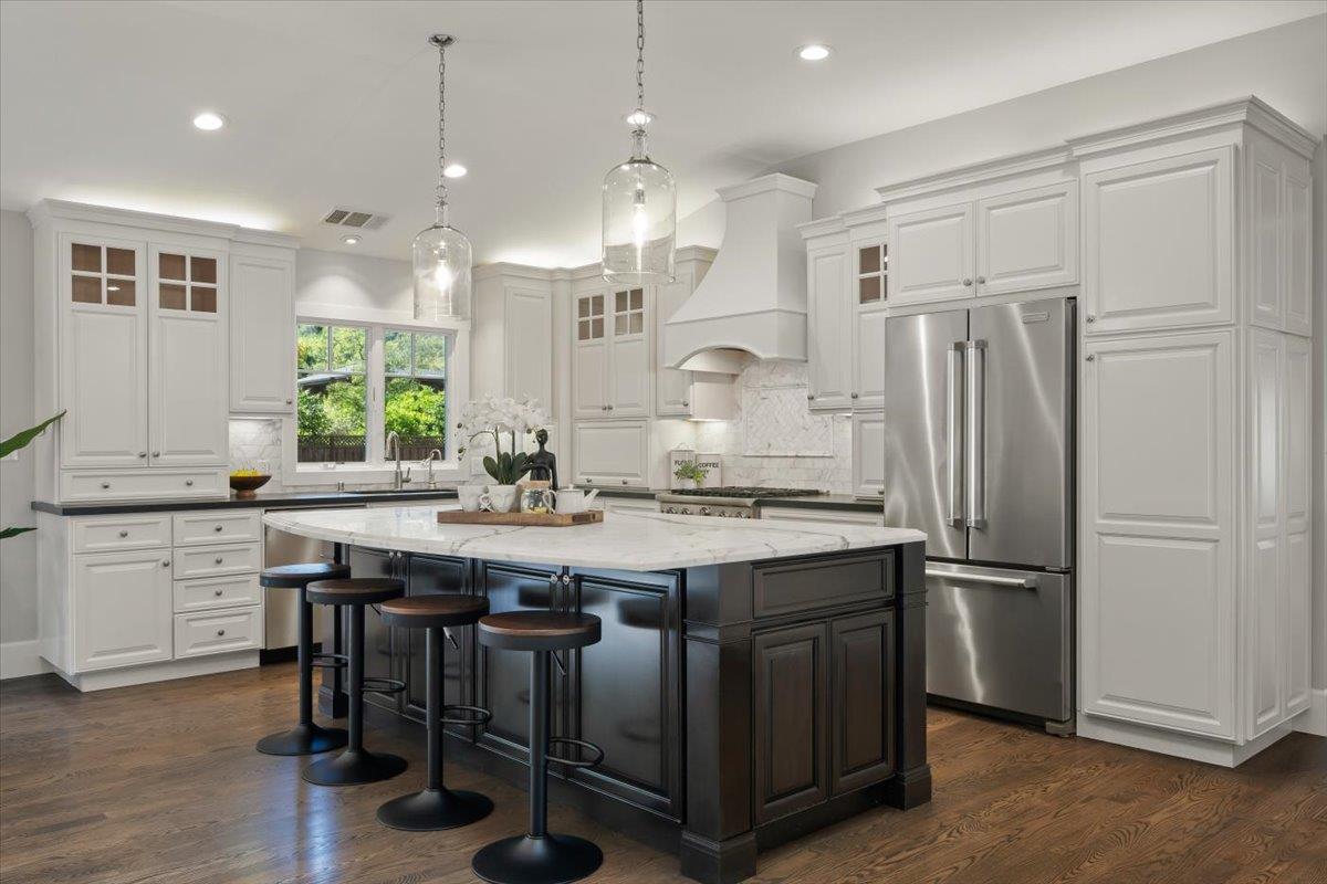 Detail Gallery Image 17 of 46 For 21 Euclid Ave, Los Gatos,  CA 95030 - 4 Beds | 2/1 Baths