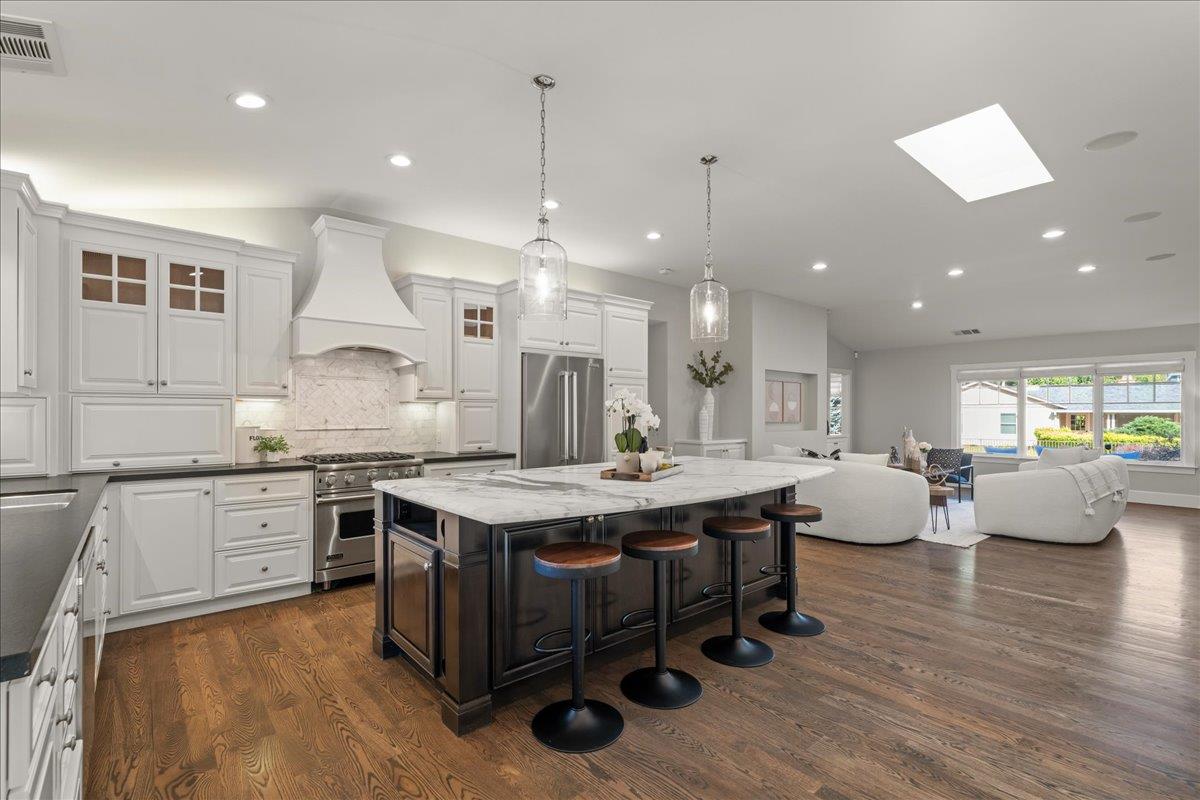 Detail Gallery Image 19 of 46 For 21 Euclid Ave, Los Gatos,  CA 95030 - 4 Beds | 2/1 Baths