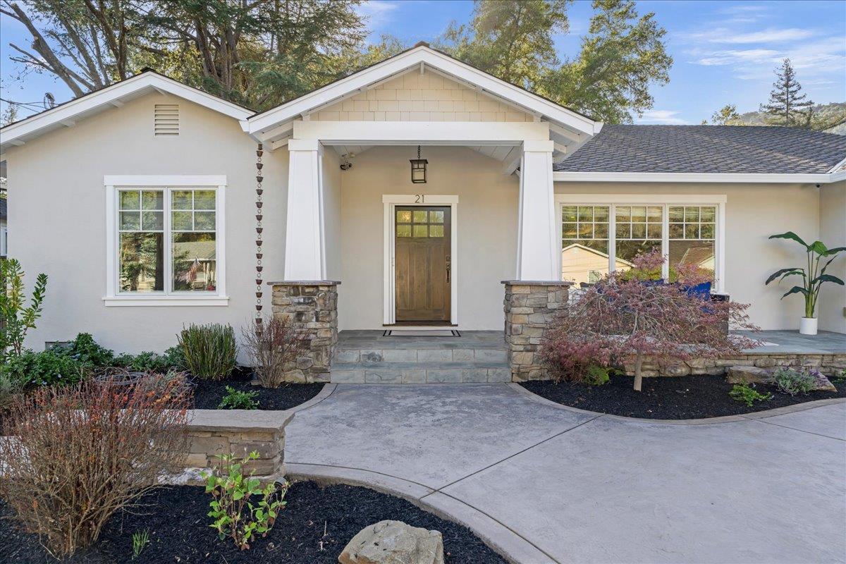 Detail Gallery Image 6 of 46 For 21 Euclid Ave, Los Gatos,  CA 95030 - 4 Beds | 2/1 Baths