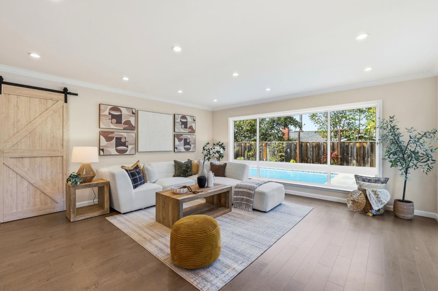 Detail Gallery Image 10 of 47 For 165 Carlow Ct, Sunnyvale,  CA 94087 - 4 Beds | 2 Baths