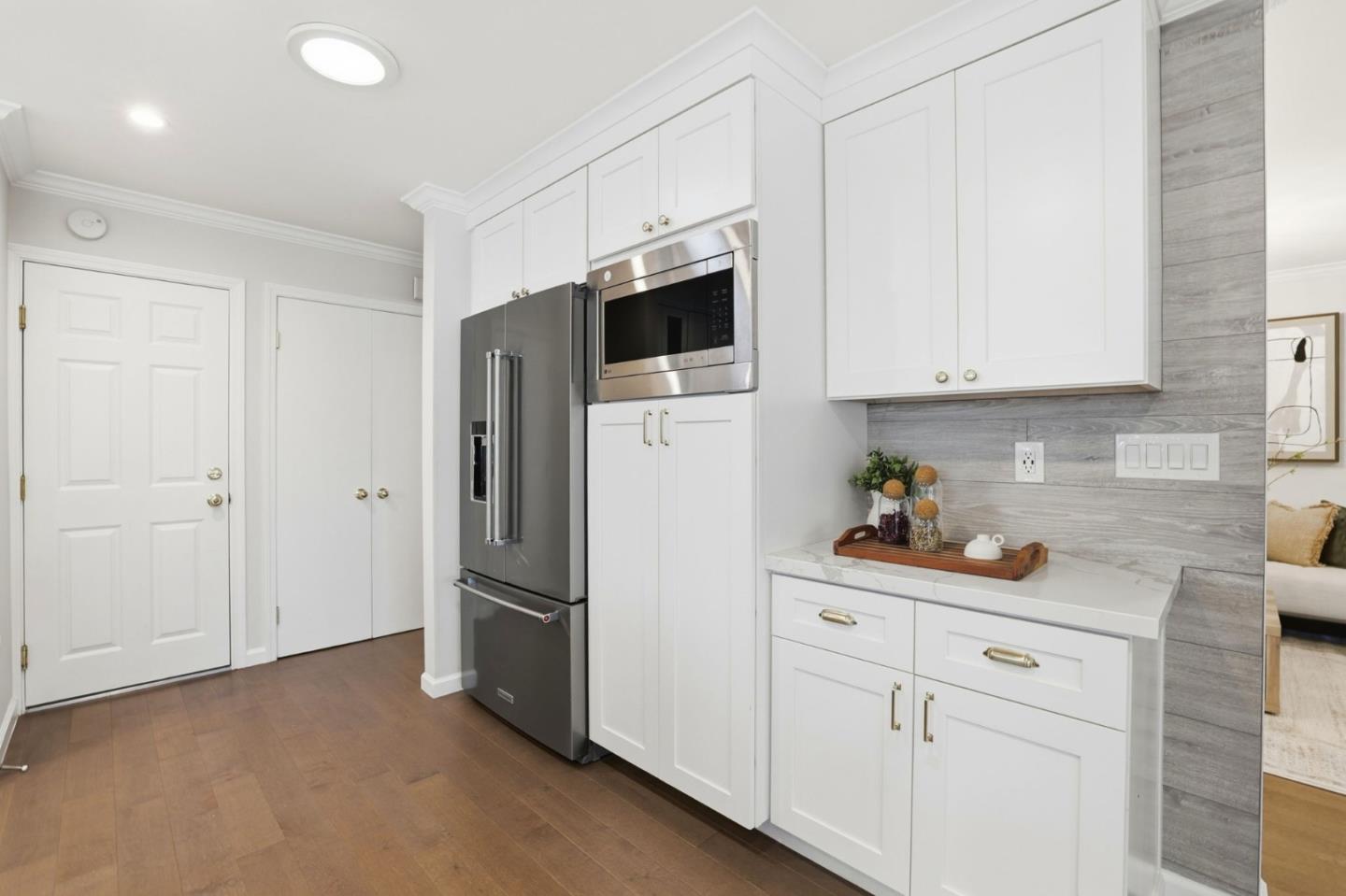 Detail Gallery Image 18 of 47 For 165 Carlow Ct, Sunnyvale,  CA 94087 - 4 Beds | 2 Baths