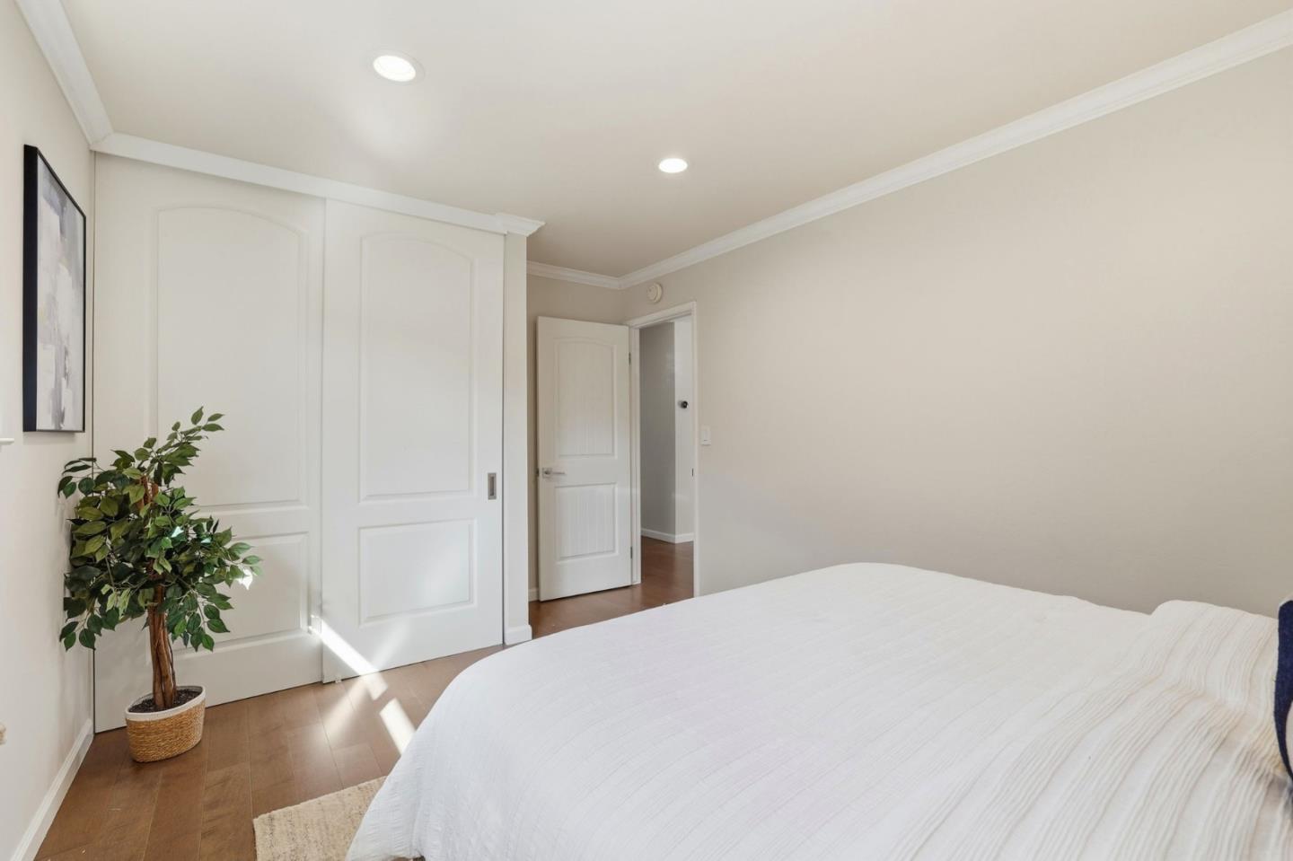 Detail Gallery Image 27 of 47 For 165 Carlow Ct, Sunnyvale,  CA 94087 - 4 Beds | 2 Baths