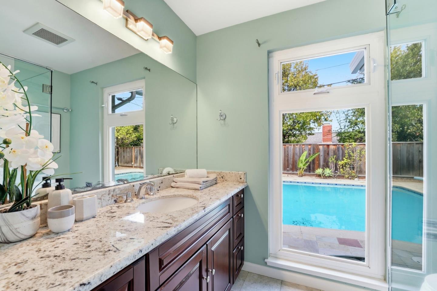 Detail Gallery Image 35 of 47 For 165 Carlow Ct, Sunnyvale,  CA 94087 - 4 Beds | 2 Baths