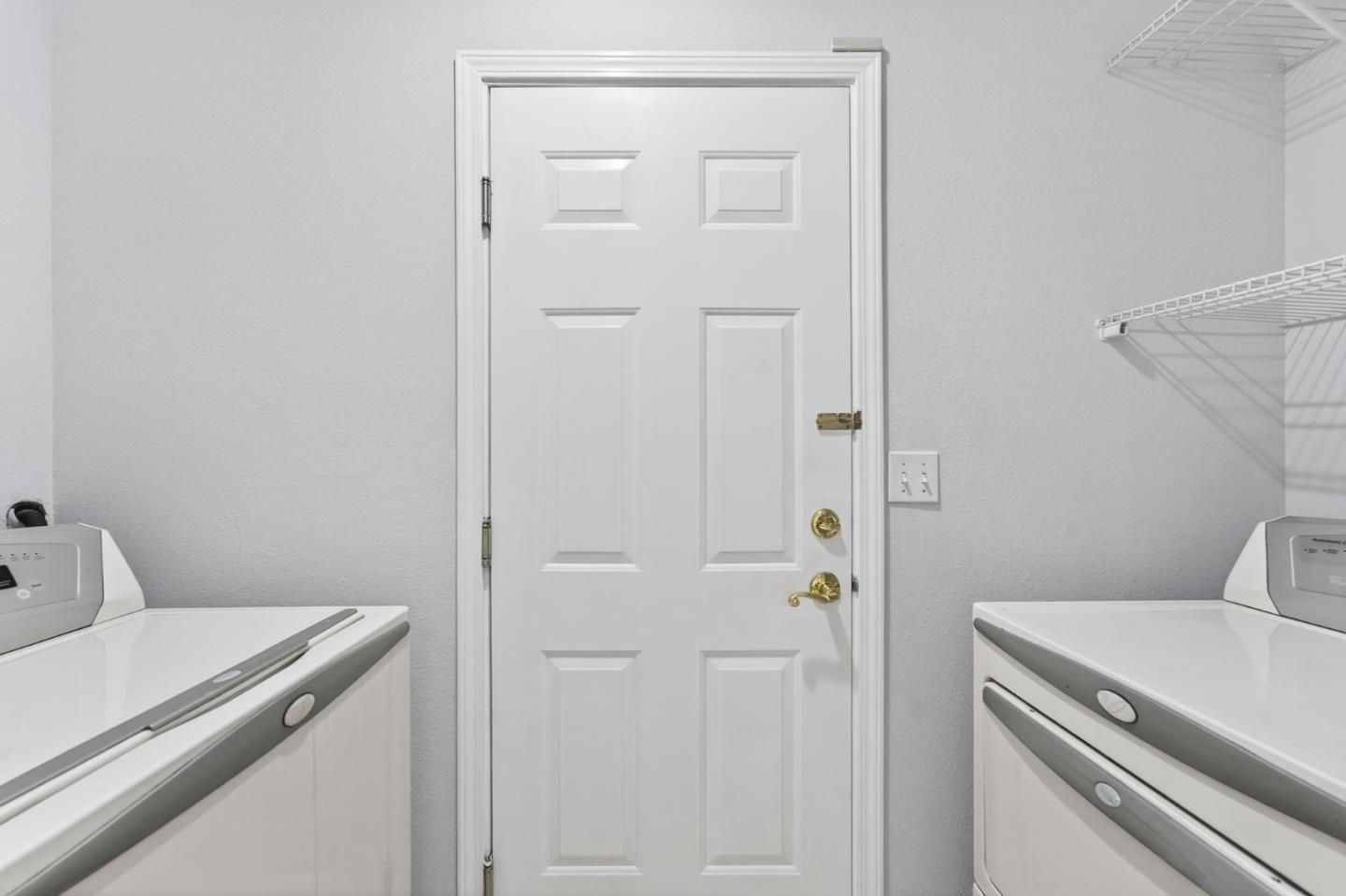 Detail Gallery Image 14 of 37 For 3646 Jasmine Cir, San Jose,  CA 95135 - 3 Beds | 2 Baths