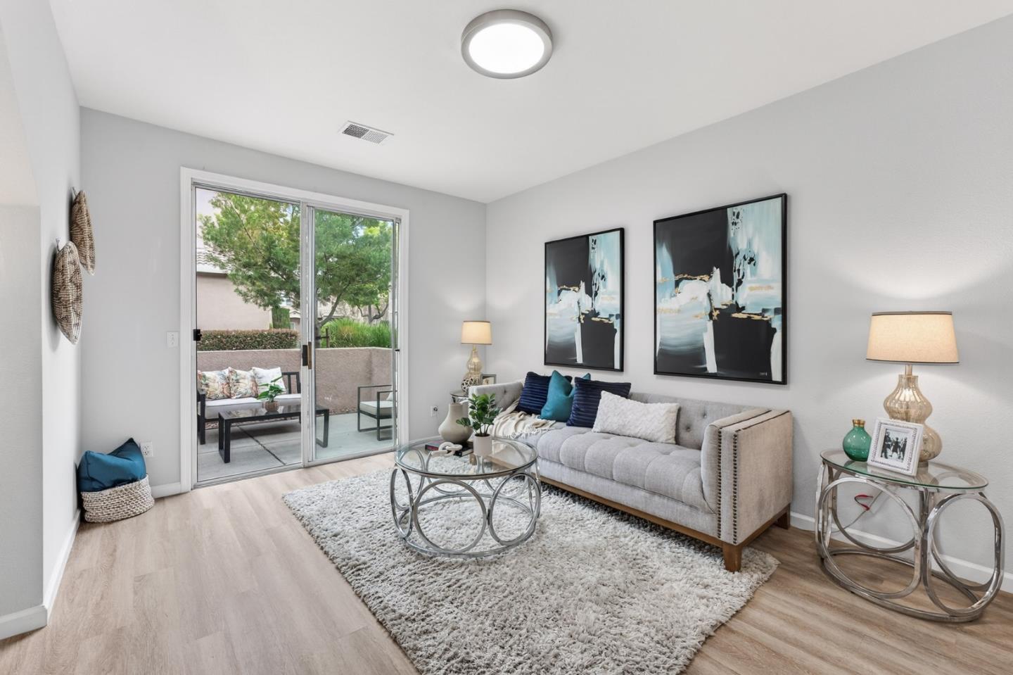 Detail Gallery Image 2 of 37 For 3646 Jasmine Cir, San Jose,  CA 95135 - 3 Beds | 2 Baths