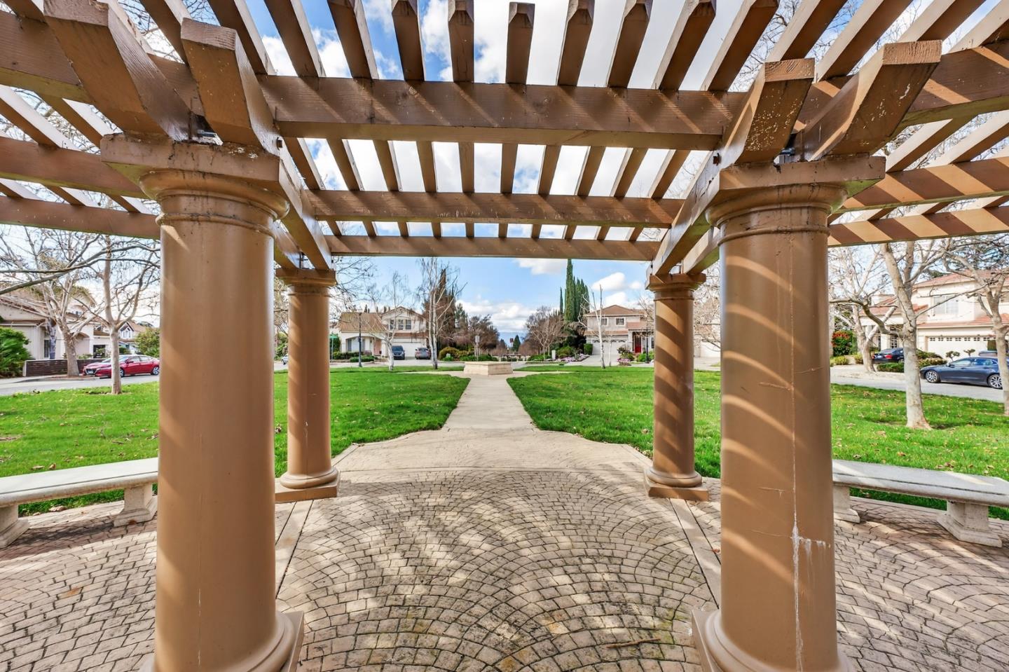 Detail Gallery Image 6 of 37 For 3646 Jasmine Cir, San Jose,  CA 95135 - 3 Beds | 2 Baths