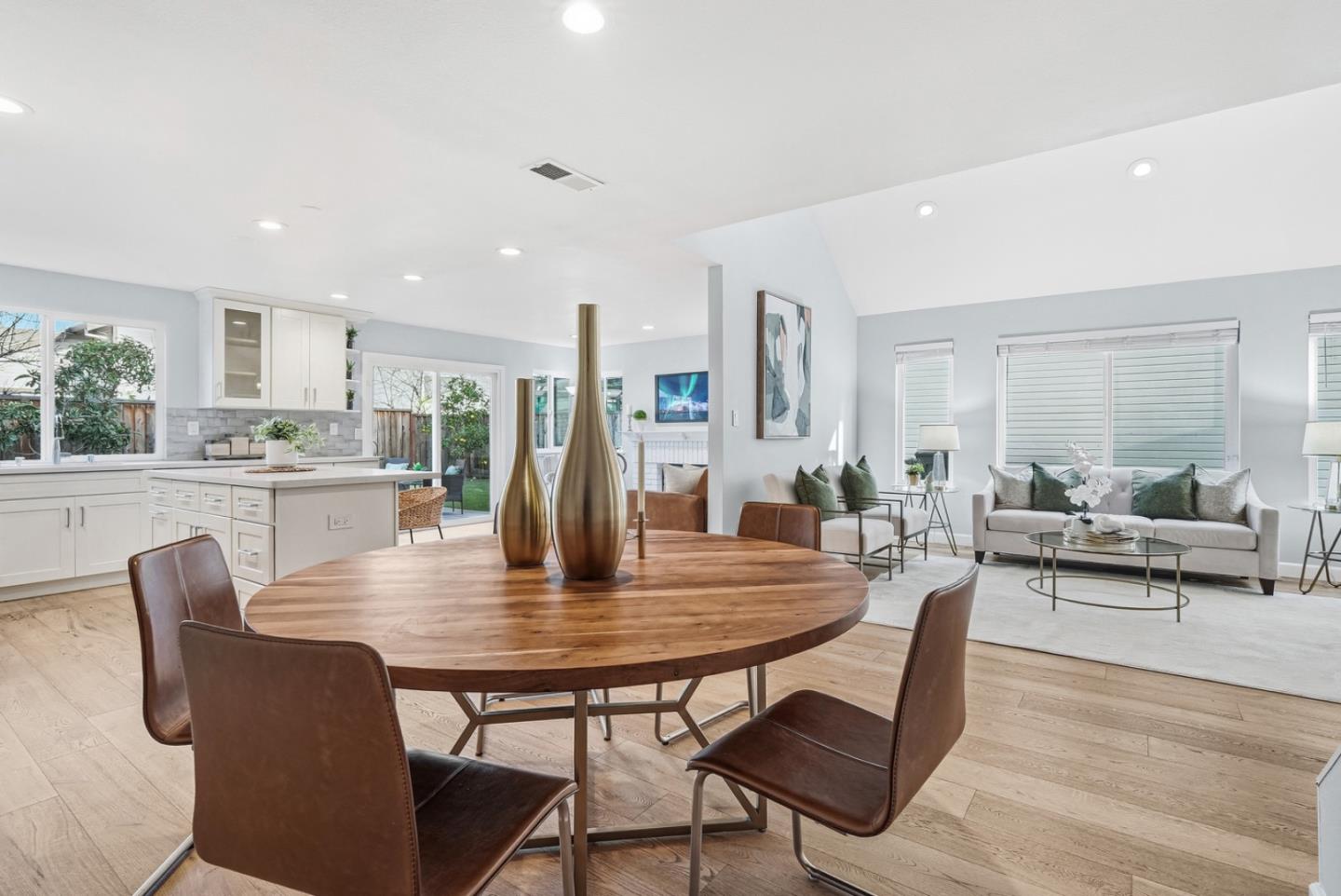 Detail Gallery Image 9 of 42 For 34504 Willbridge Ter, Fremont,  CA 94555 - 3 Beds | 2/1 Baths