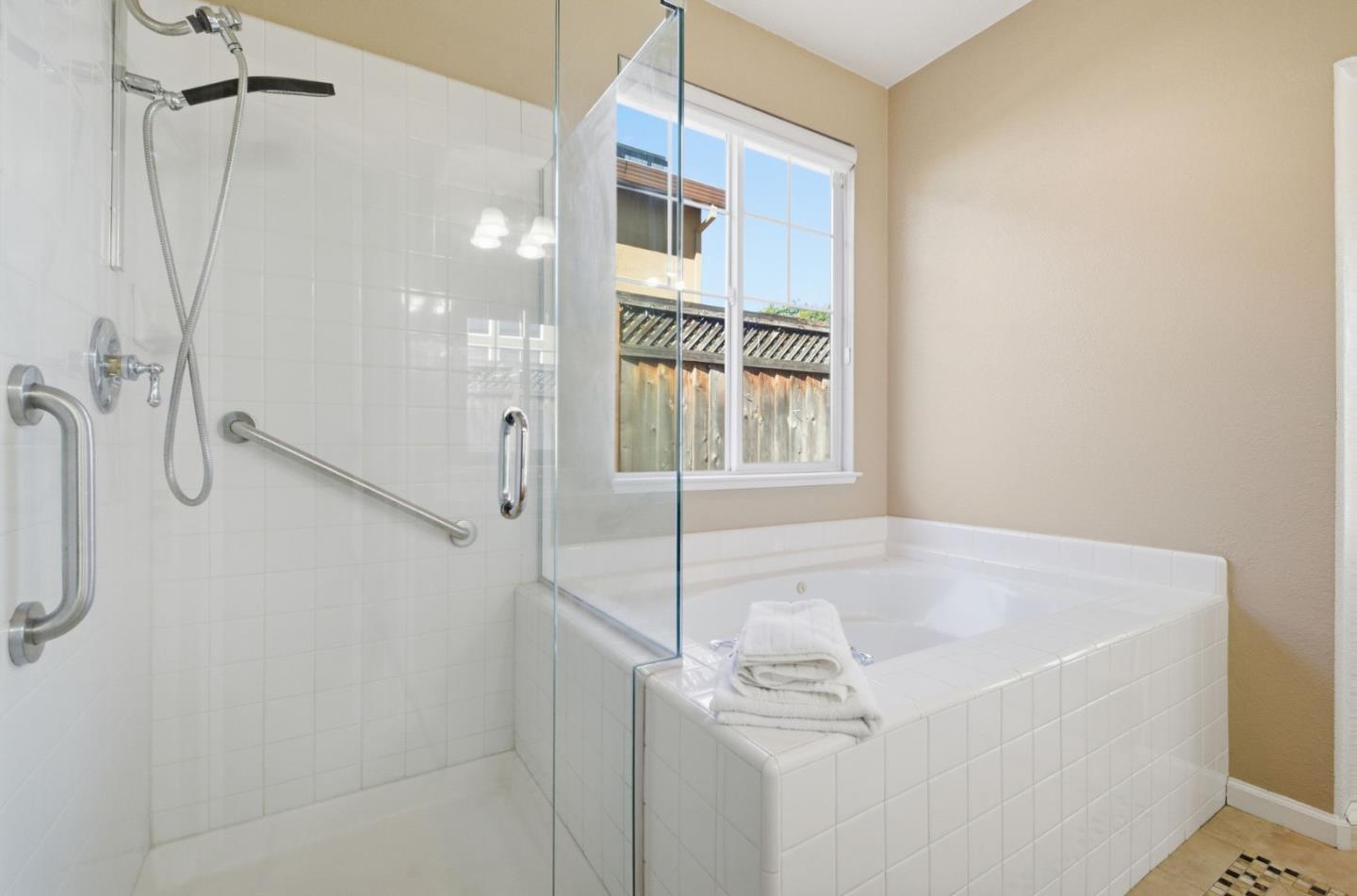 Detail Gallery Image 31 of 49 For 1655 Valley Oaks Dr, Gilroy,  CA 95020 - 3 Beds | 2 Baths