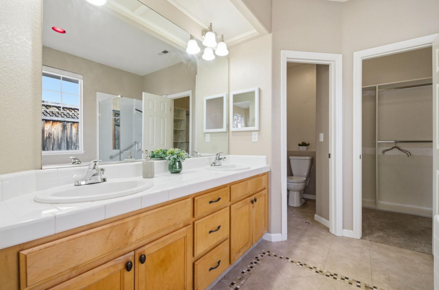 Detail Gallery Image 32 of 49 For 1655 Valley Oaks Dr, Gilroy,  CA 95020 - 3 Beds | 2 Baths