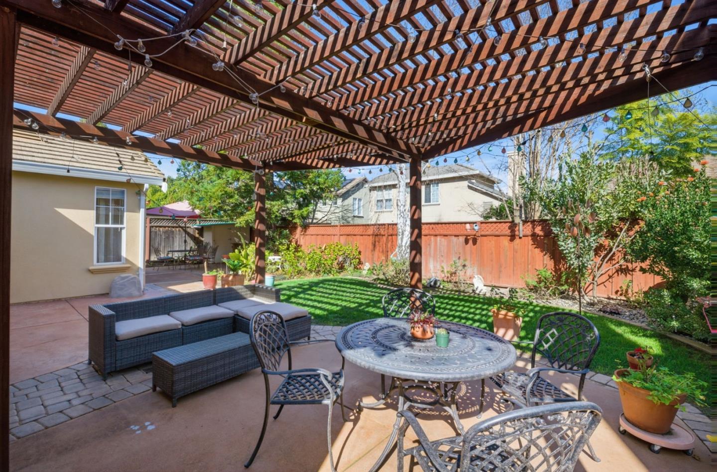 Detail Gallery Image 34 of 49 For 1655 Valley Oaks Dr, Gilroy,  CA 95020 - 3 Beds | 2 Baths