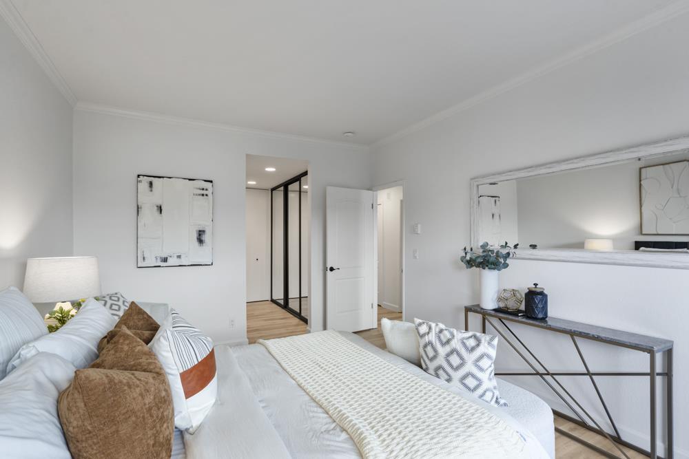 Detail Gallery Image 25 of 53 For 29 Cove Ln, Redwood Shores,  CA 94065 - 2 Beds | 2 Baths