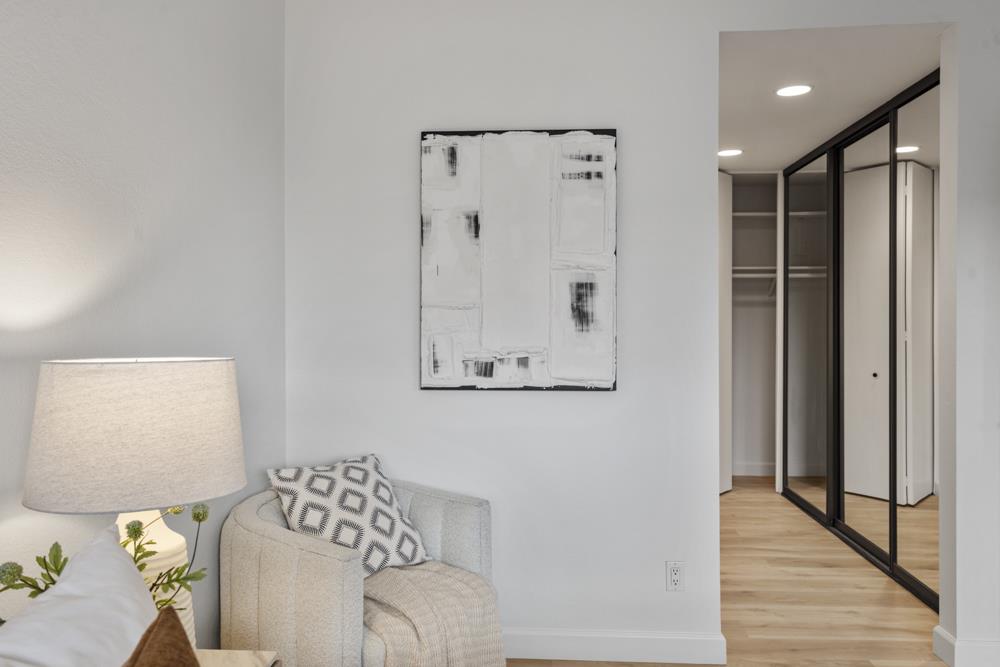 Detail Gallery Image 26 of 53 For 29 Cove Ln, Redwood Shores,  CA 94065 - 2 Beds | 2 Baths