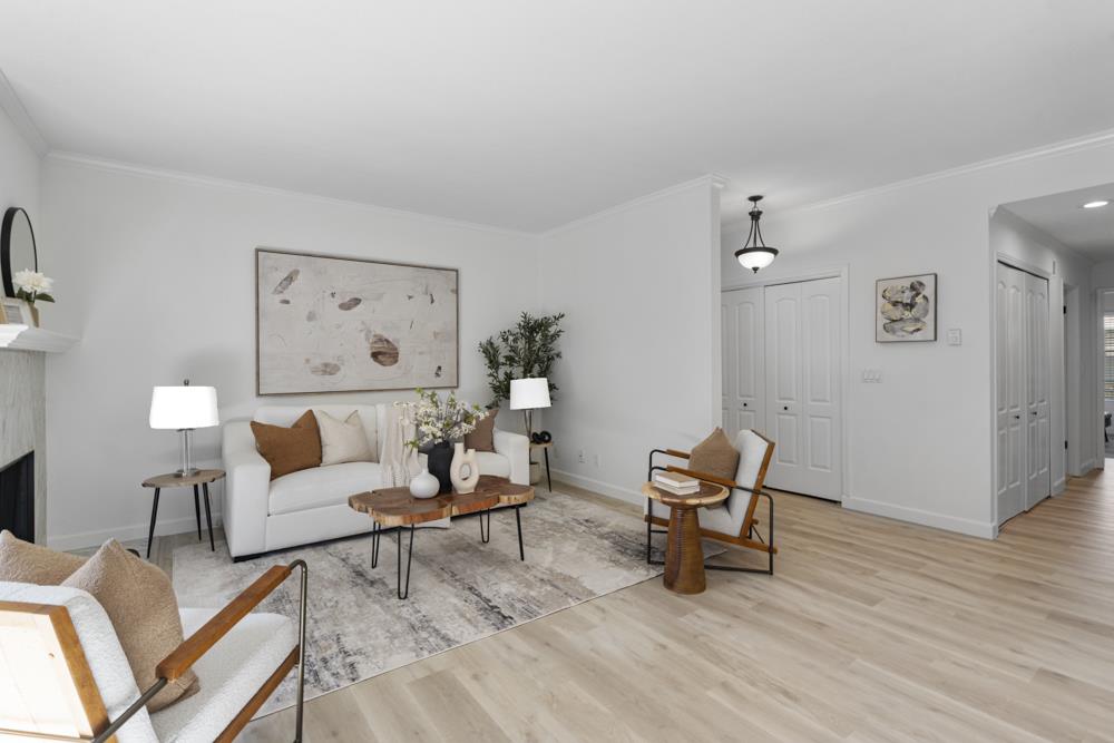 Detail Gallery Image 7 of 53 For 29 Cove Ln, Redwood Shores,  CA 94065 - 2 Beds | 2 Baths