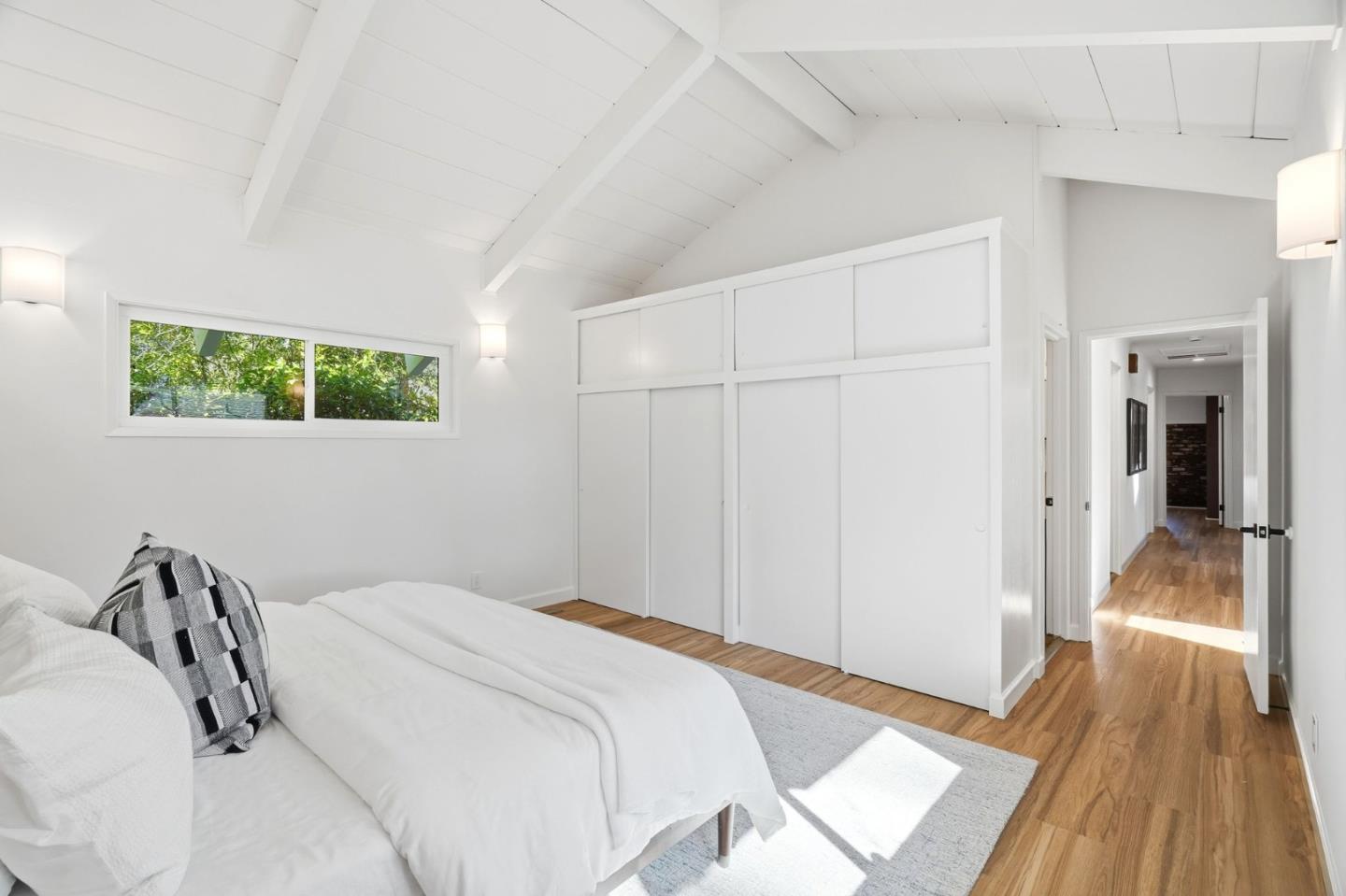 Detail Gallery Image 15 of 45 For 652 Rosewood Ct, Los Altos,  CA 94024 - 4 Beds | 3 Baths