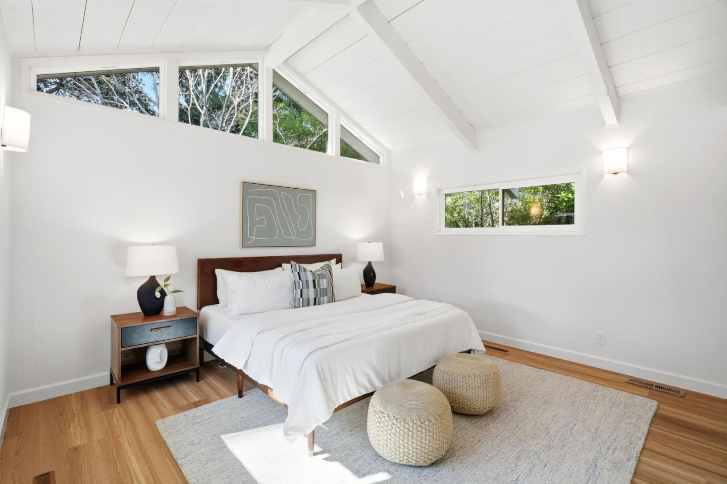 Detail Gallery Image 16 of 45 For 652 Rosewood Ct, Los Altos,  CA 94024 - 4 Beds | 3 Baths