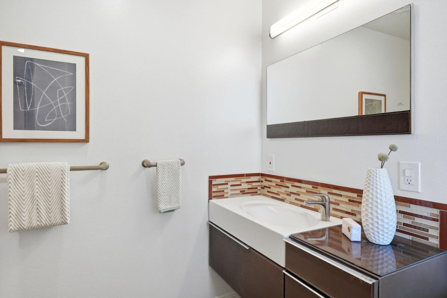 Detail Gallery Image 27 of 45 For 652 Rosewood Ct, Los Altos,  CA 94024 - 4 Beds | 3 Baths