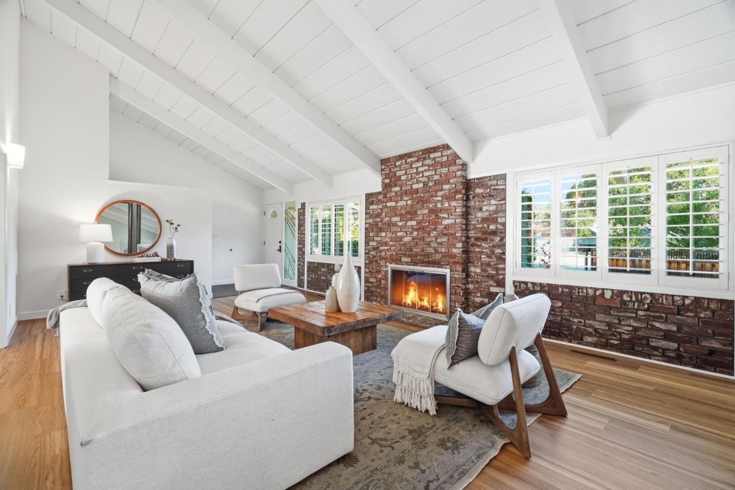 Detail Gallery Image 5 of 45 For 652 Rosewood Ct, Los Altos,  CA 94024 - 4 Beds | 3 Baths