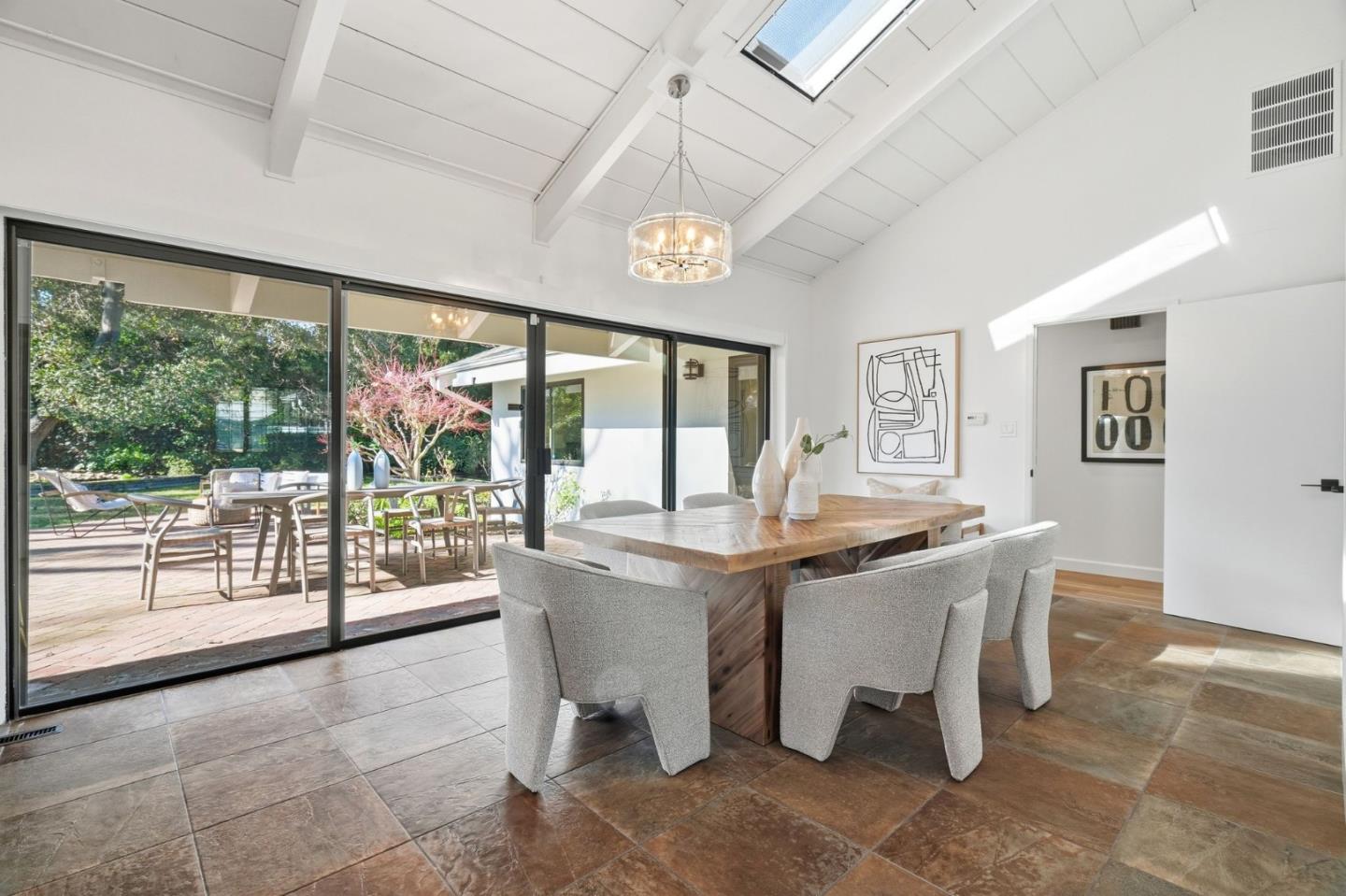 Detail Gallery Image 7 of 45 For 652 Rosewood Ct, Los Altos,  CA 94024 - 4 Beds | 3 Baths