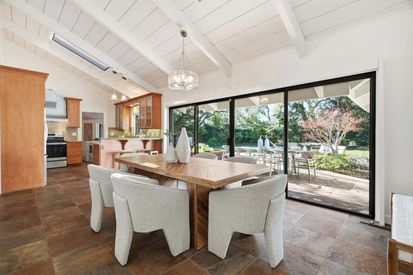 Detail Gallery Image 9 of 45 For 652 Rosewood Ct, Los Altos,  CA 94024 - 4 Beds | 3 Baths