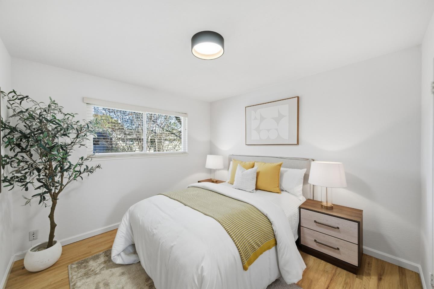 Detail Gallery Image 22 of 42 For 455 Lotus Ln, Mountain View,  CA 94043 - 3 Beds | 2/1 Baths