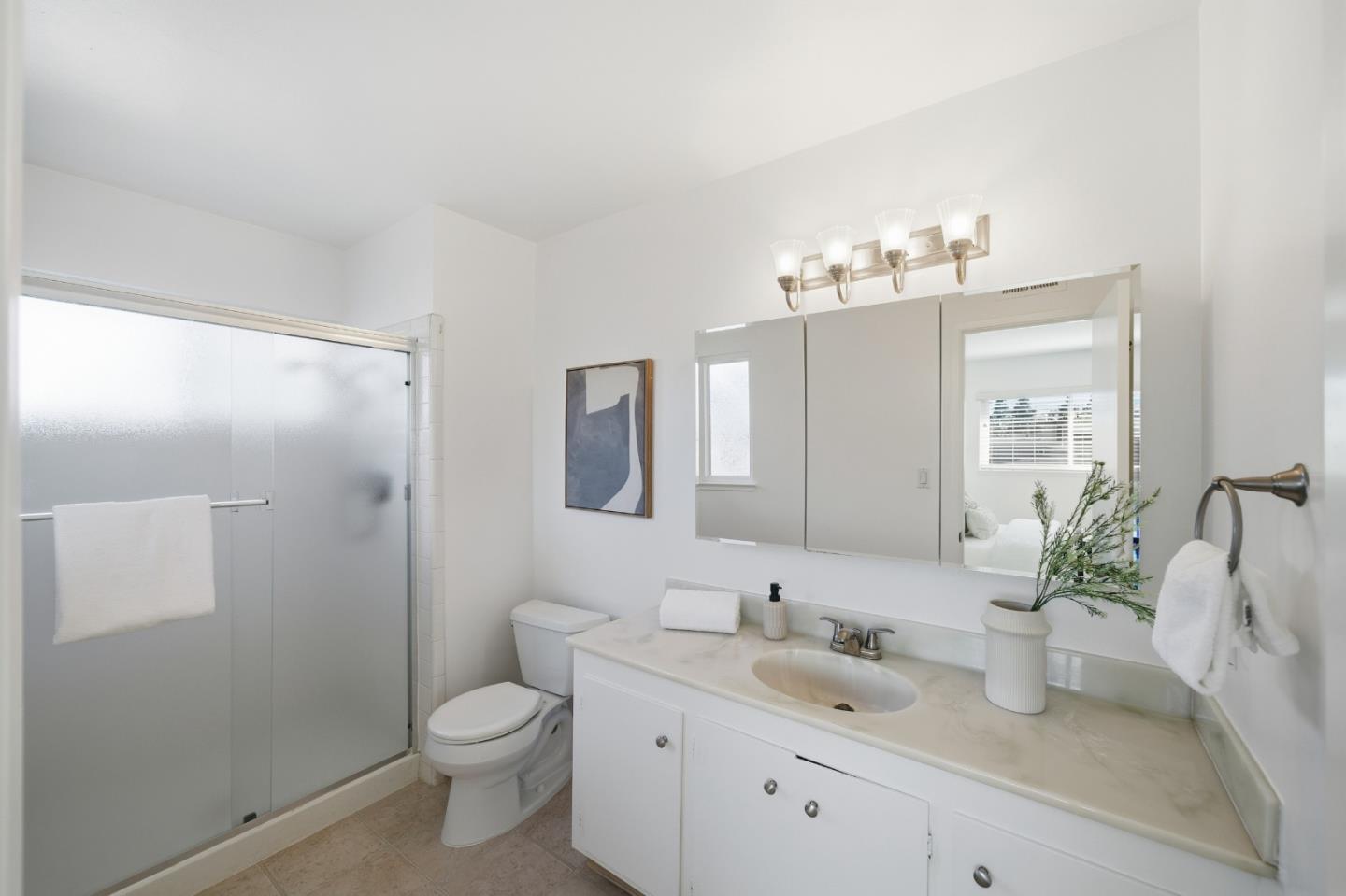 Detail Gallery Image 28 of 42 For 455 Lotus Ln, Mountain View,  CA 94043 - 3 Beds | 2/1 Baths
