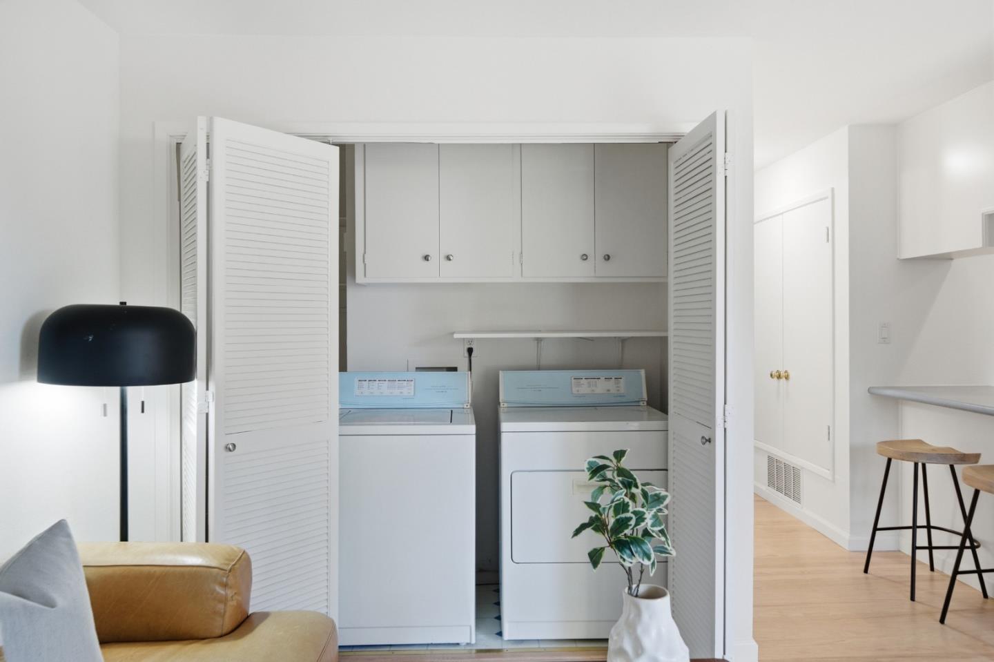 Detail Gallery Image 29 of 42 For 455 Lotus Ln, Mountain View,  CA 94043 - 3 Beds | 2/1 Baths