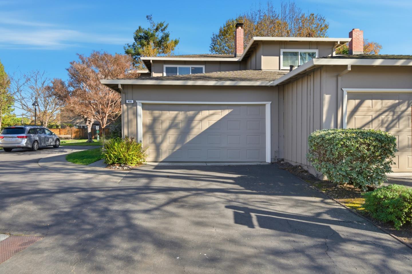 Detail Gallery Image 31 of 42 For 455 Lotus Ln, Mountain View,  CA 94043 - 3 Beds | 2/1 Baths