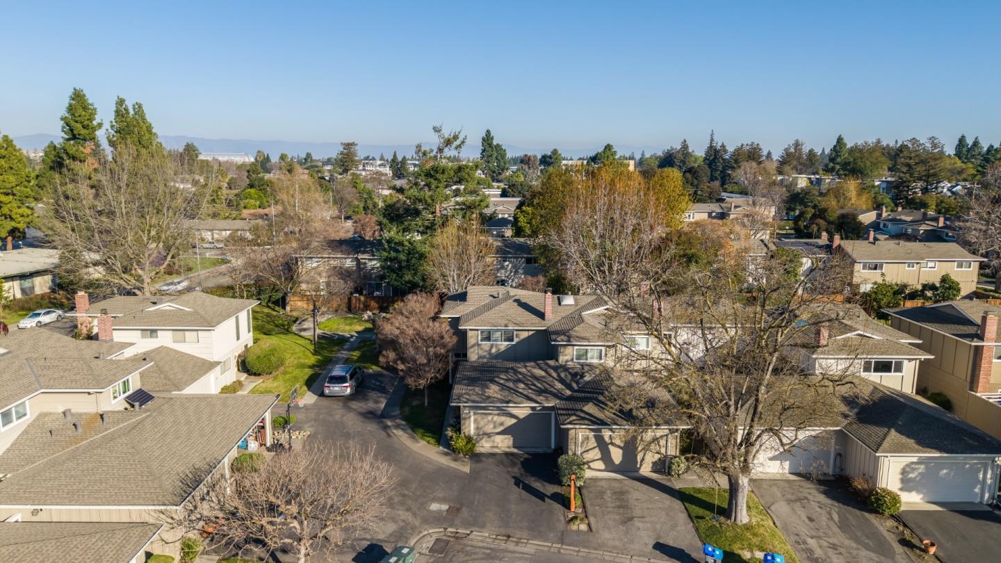 Detail Gallery Image 37 of 42 For 455 Lotus Ln, Mountain View,  CA 94043 - 3 Beds | 2/1 Baths