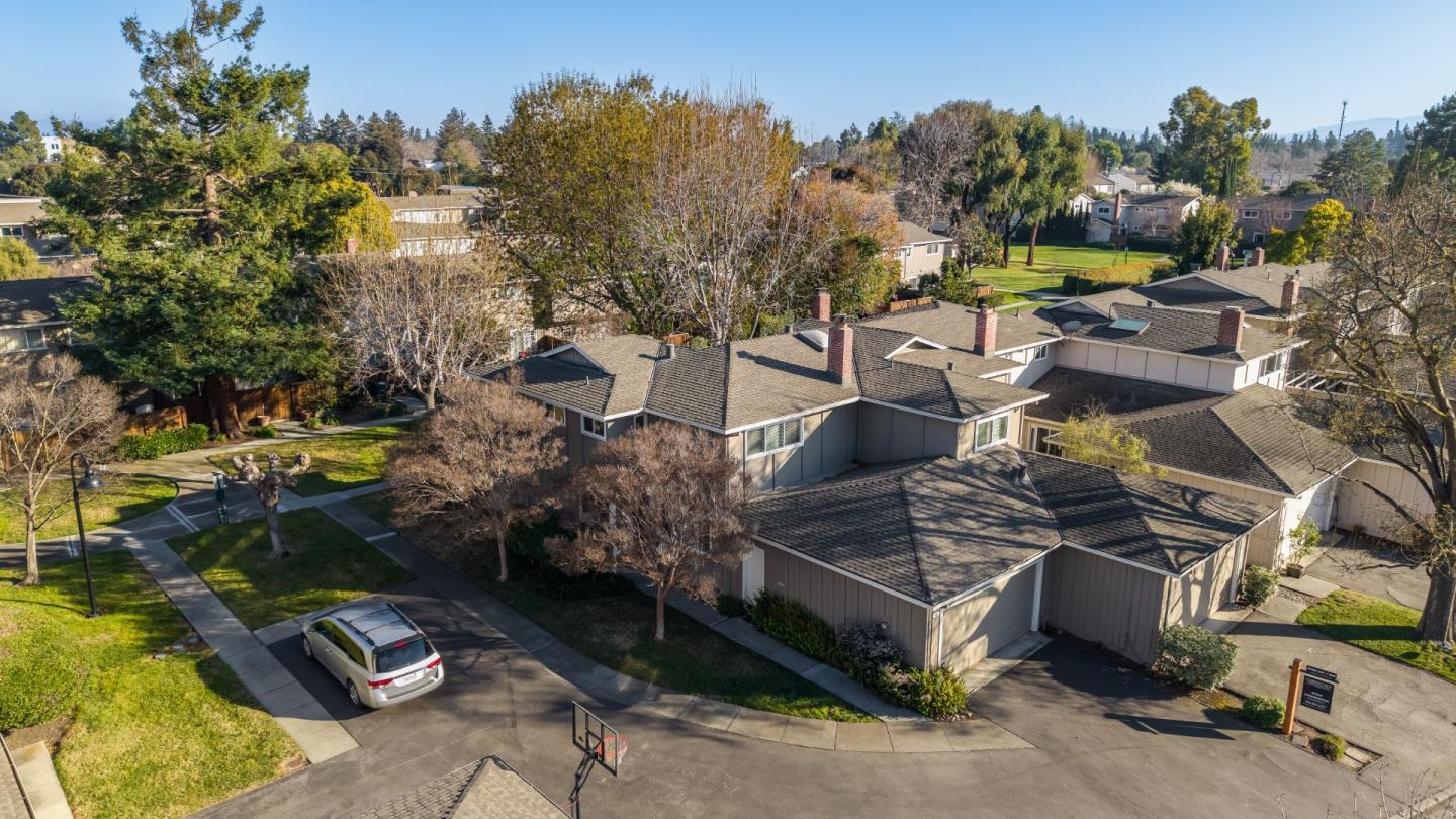 Detail Gallery Image 38 of 42 For 455 Lotus Ln, Mountain View,  CA 94043 - 3 Beds | 2/1 Baths