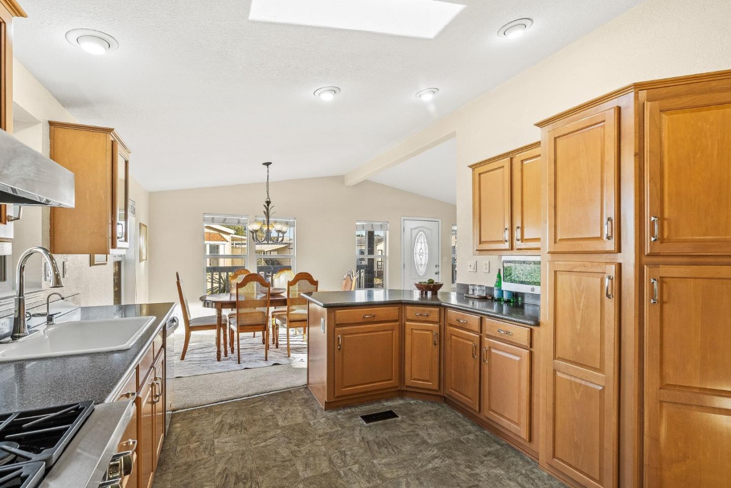 Detail Gallery Image 12 of 25 For 4160 Jade St #103,  Capitola,  CA 95010 - 2 Beds | 2 Baths