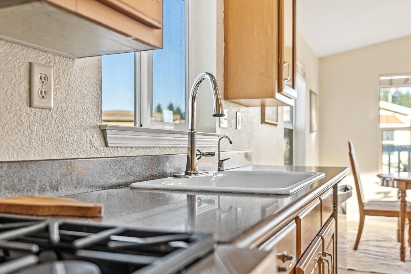 Detail Gallery Image 9 of 25 For 4160 Jade St #103,  Capitola,  CA 95010 - 2 Beds | 2 Baths