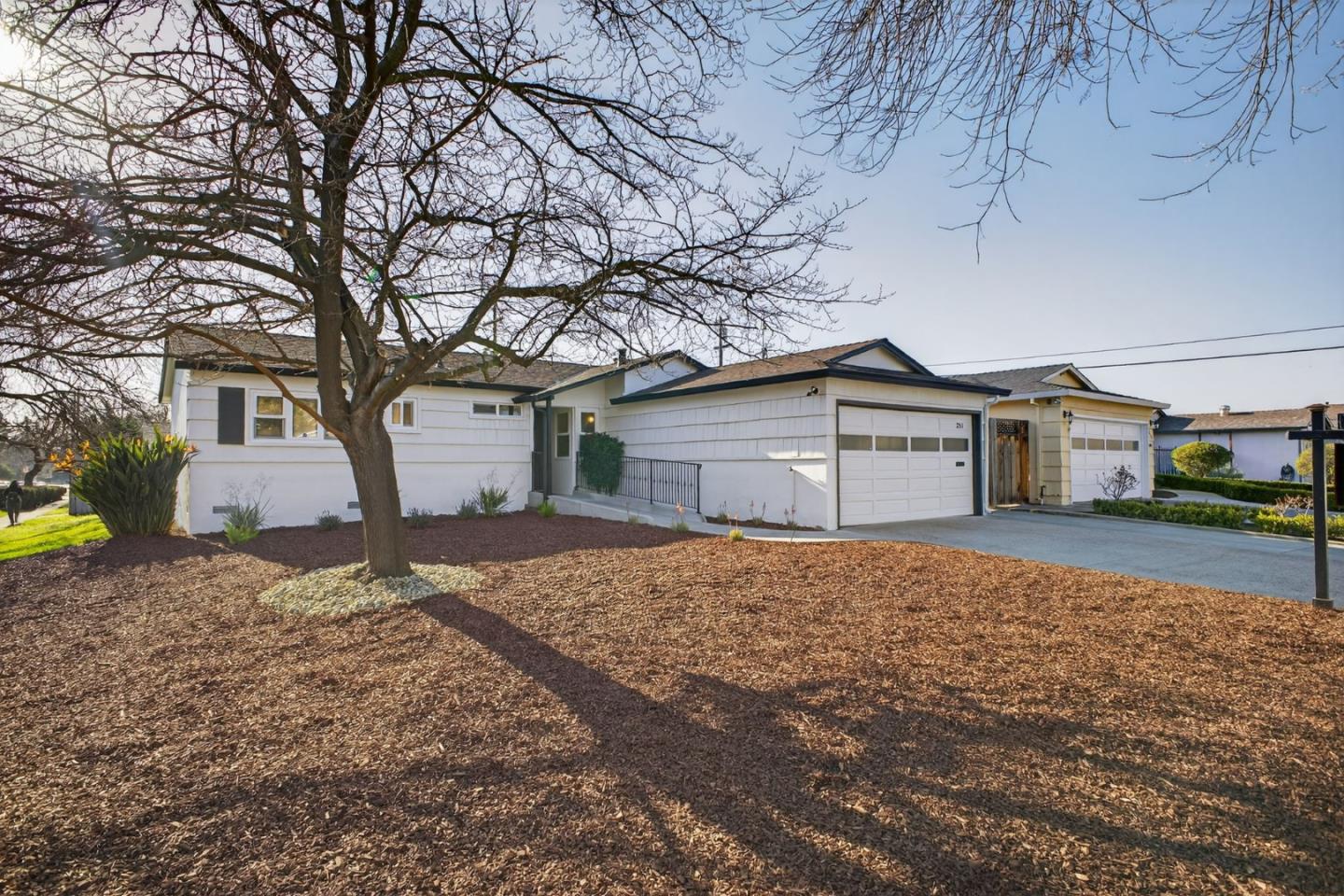 Detail Gallery Image 3 of 33 For 251 Pennyhill Dr, San Jose,  CA 95127 - 3 Beds | 2 Baths