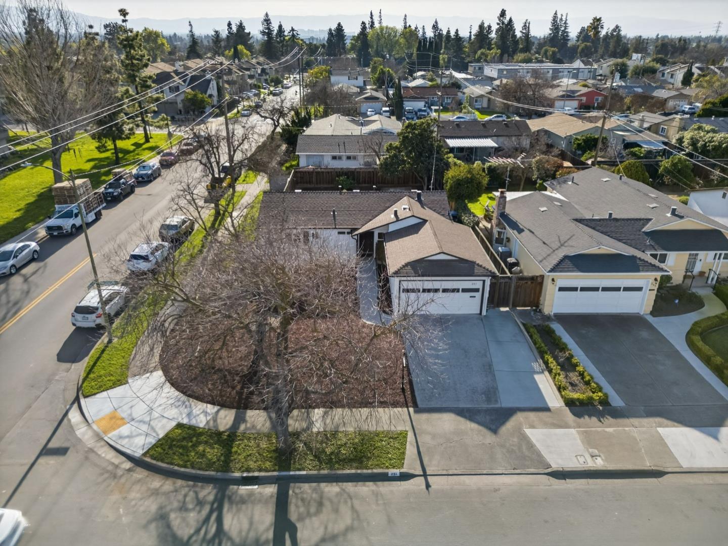 Detail Gallery Image 5 of 33 For 251 Pennyhill Dr, San Jose,  CA 95127 - 3 Beds | 2 Baths