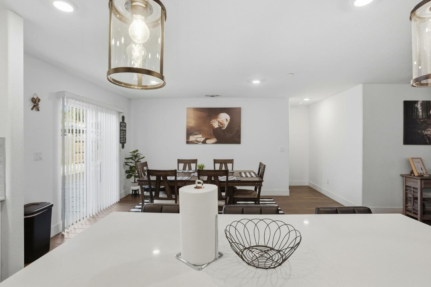 Detail Gallery Image 11 of 33 For 1656 Thistle Ln, Los Banos,  CA 93635 - 4 Beds | 3 Baths