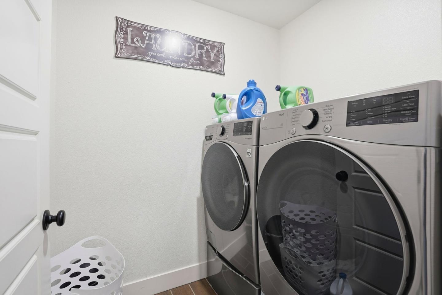 Detail Gallery Image 24 of 33 For 1656 Thistle Ln, Los Banos,  CA 93635 - 4 Beds | 3 Baths