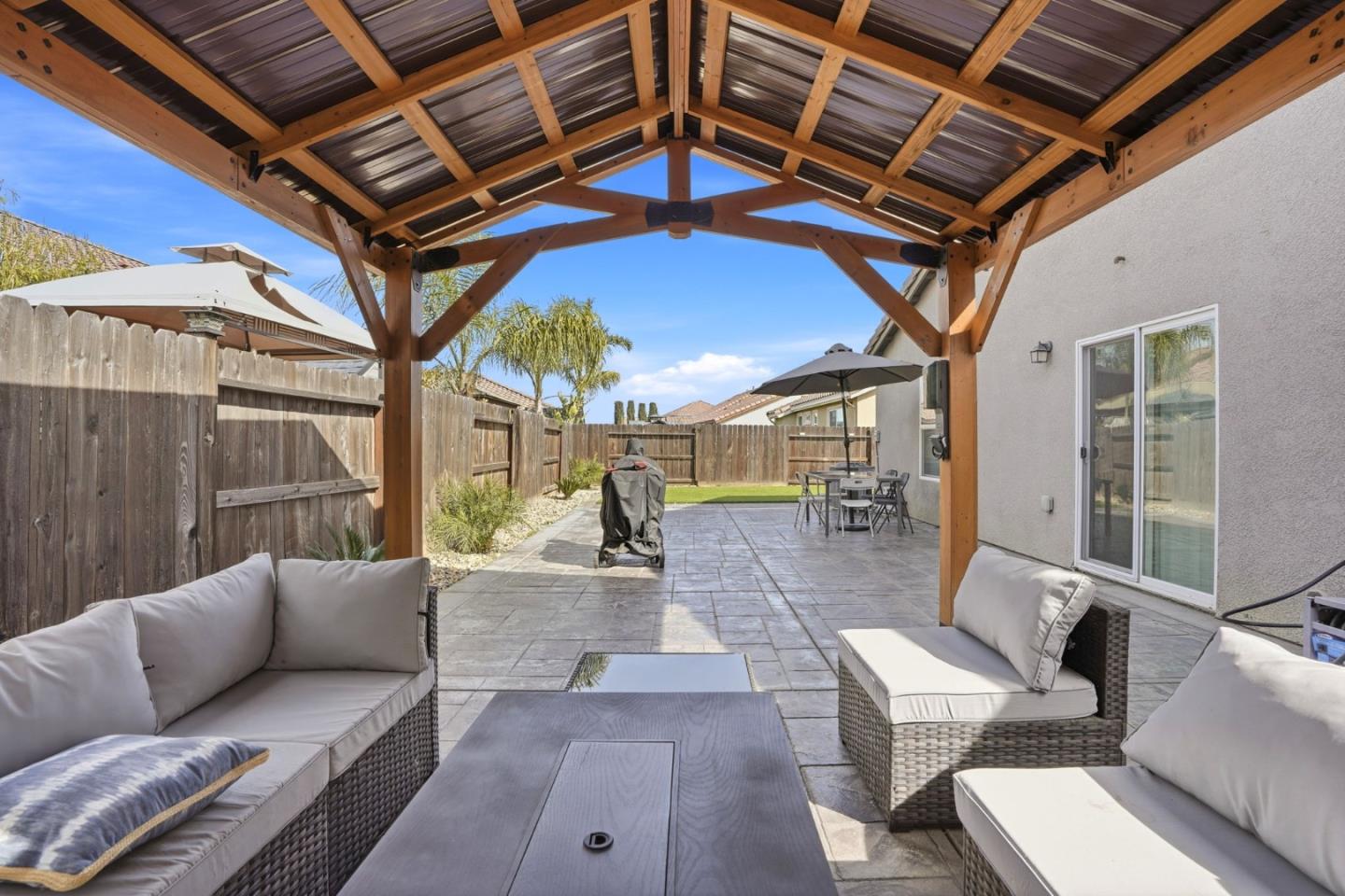 Detail Gallery Image 26 of 33 For 1656 Thistle Ln, Los Banos,  CA 93635 - 4 Beds | 3 Baths