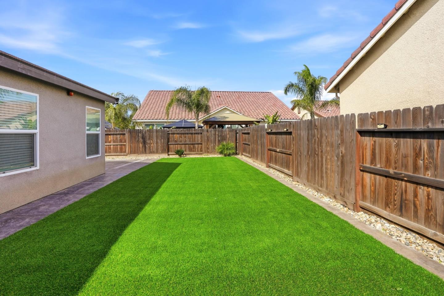 Detail Gallery Image 32 of 33 For 1656 Thistle Ln, Los Banos,  CA 93635 - 4 Beds | 3 Baths