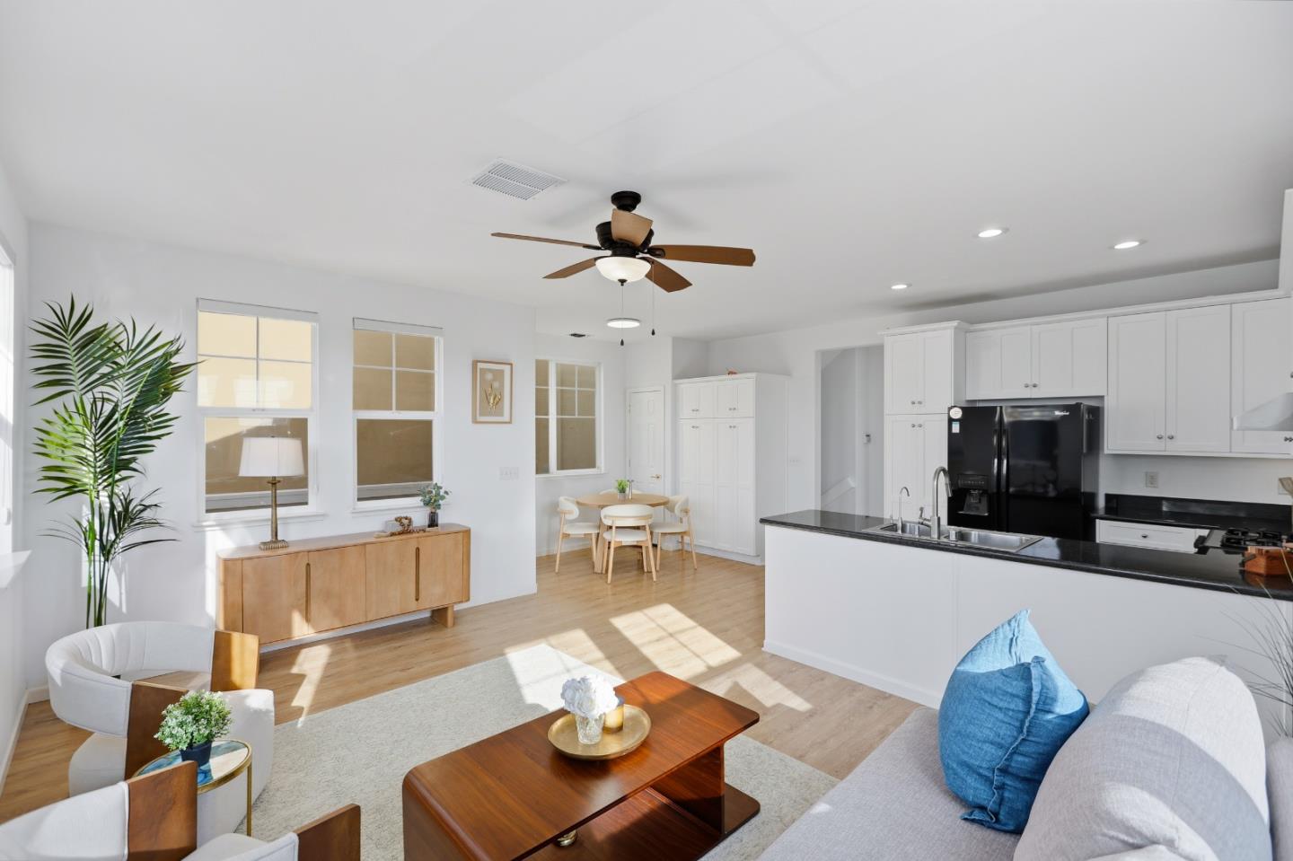 Detail Gallery Image 15 of 46 For 5103 Trinity Park Dr, Alviso,  CA 95002 - 3 Beds | 2/1 Baths