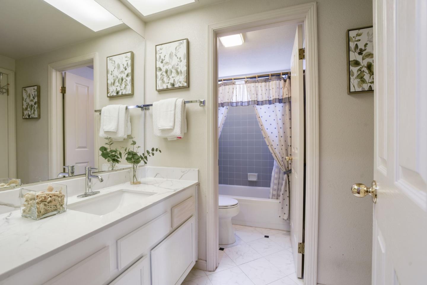 Detail Gallery Image 15 of 25 For 35100 King Ct, Fremont,  CA 94536 - 4 Beds | 3 Baths