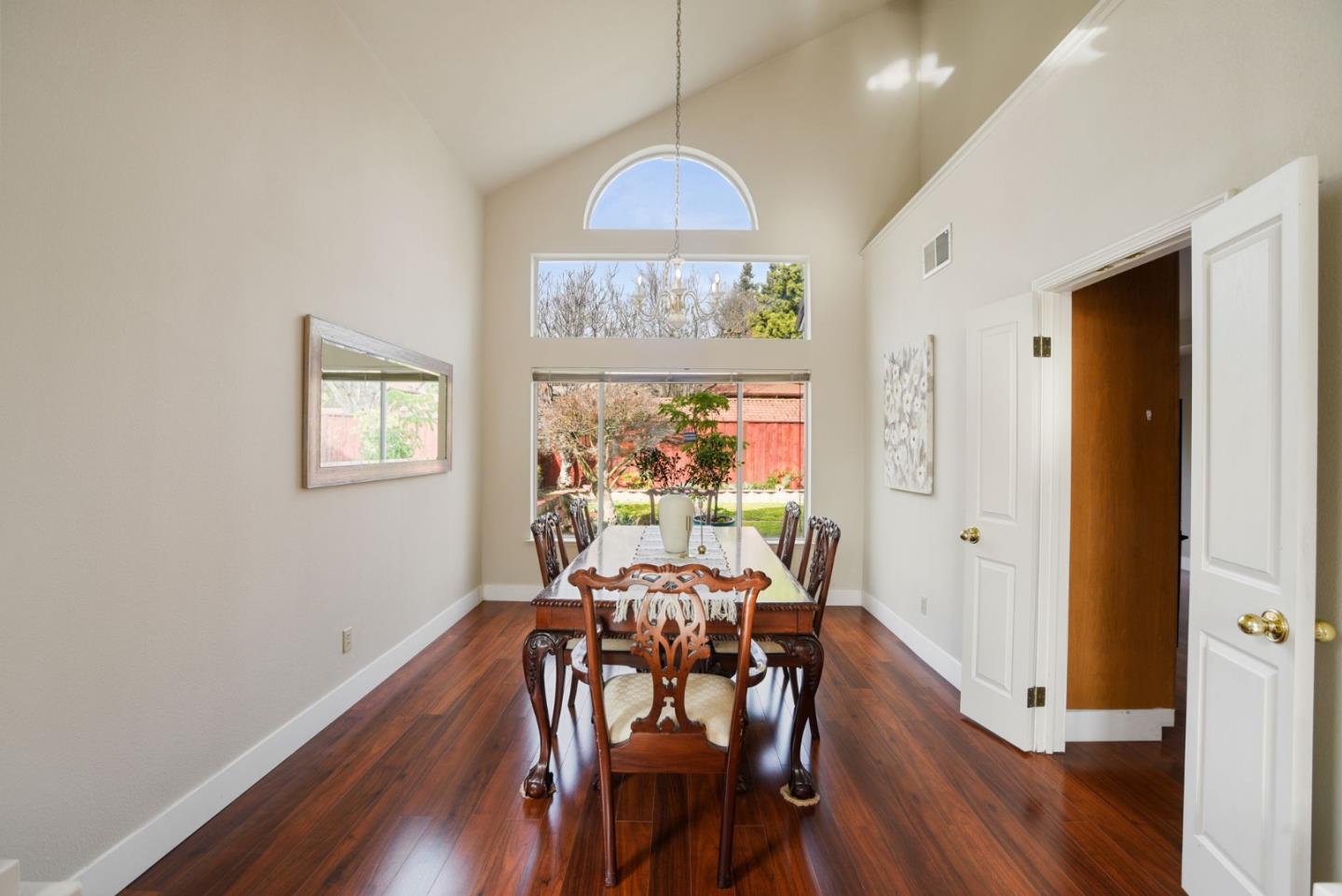 Detail Gallery Image 7 of 25 For 35100 King Ct, Fremont,  CA 94536 - 4 Beds | 3 Baths