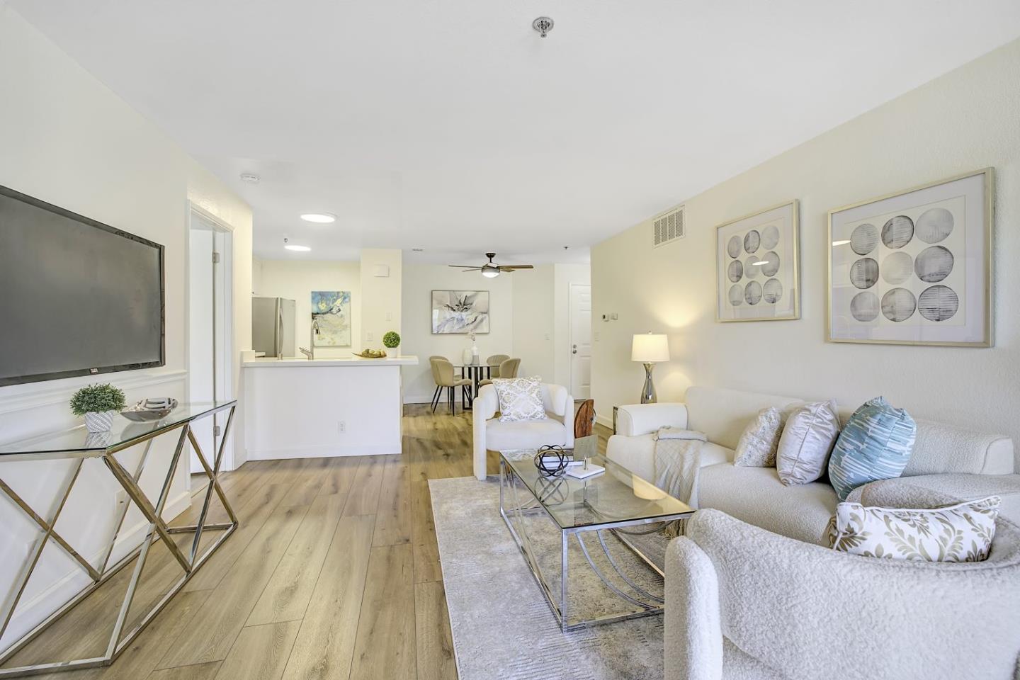 Detail Gallery Image 10 of 52 For 1104 La Terrace Cir, San Jose,  CA 95123 - 2 Beds | 2 Baths